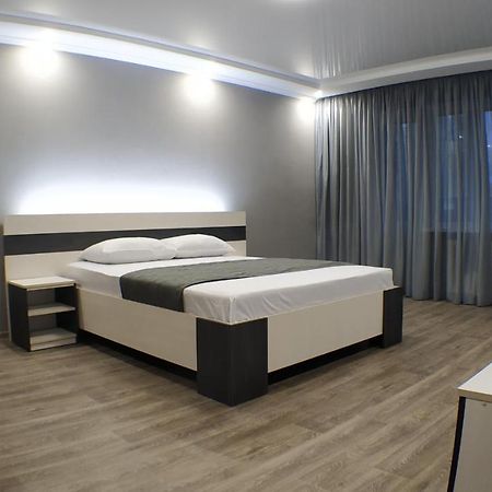 Двухкомнатный Люкс Центр Металлургов 19 Kr Apartments Kryvyj Rih Eksteriør billede
