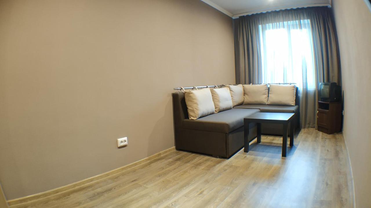 Двухкомнатный Люкс Центр Металлургов 19 Kr Apartments Kryvyj Rih Eksteriør billede