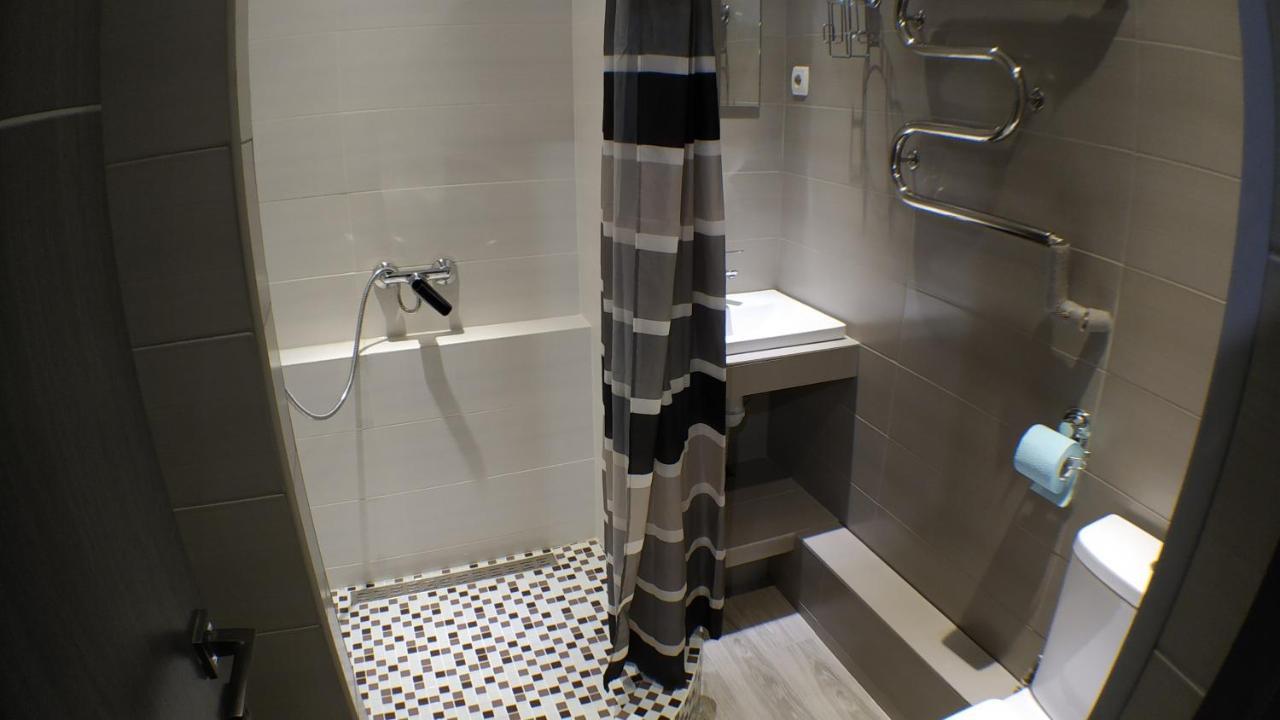 Двухкомнатный Люкс Центр Металлургов 19 Kr Apartments Kryvyj Rih Eksteriør billede